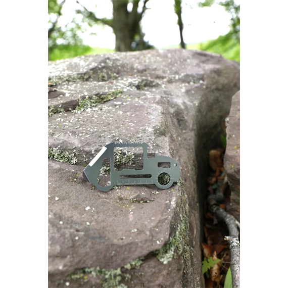 Autó formájú túlélő szerszám