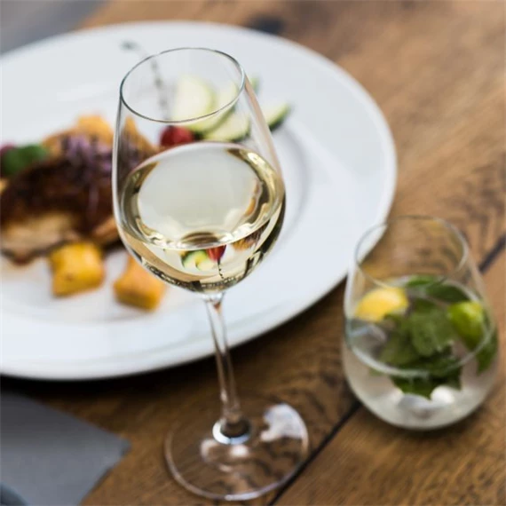 Boros pohár CELEBRATION 360 ml 8x22,5 cm S/6