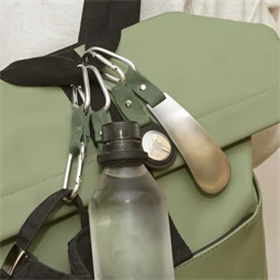 Cipőkanál karabínerrel 6,5x1,5x0,5 cm, 16,6x3,7x1,2 cm