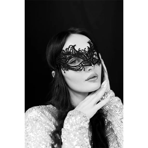 Csipke karneváli maszk fekete 21x8 cm