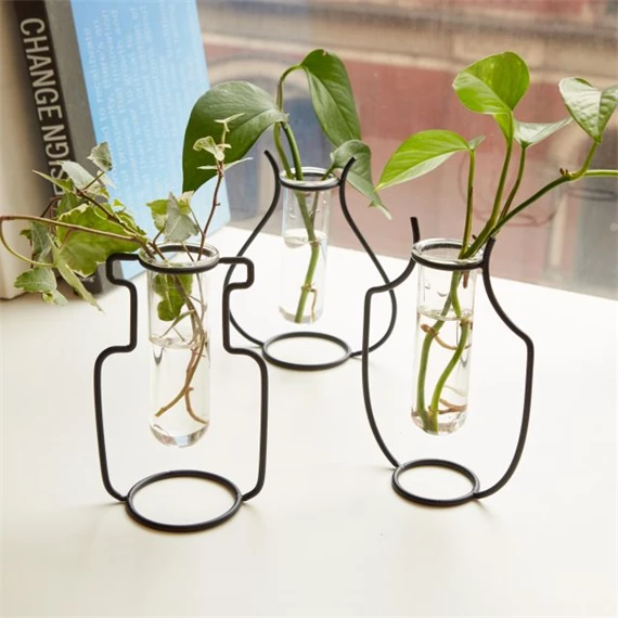 Dekoráció váza palántákhoz