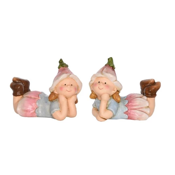 Gyerek virág sapkában fekvő 7,5x13,5x11 cm 2 féle