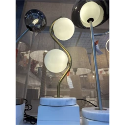 Lámpa asztali 1x1x48 cm