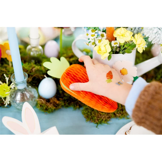 Papír dekoráció méhsejt répa narancs 20 cm