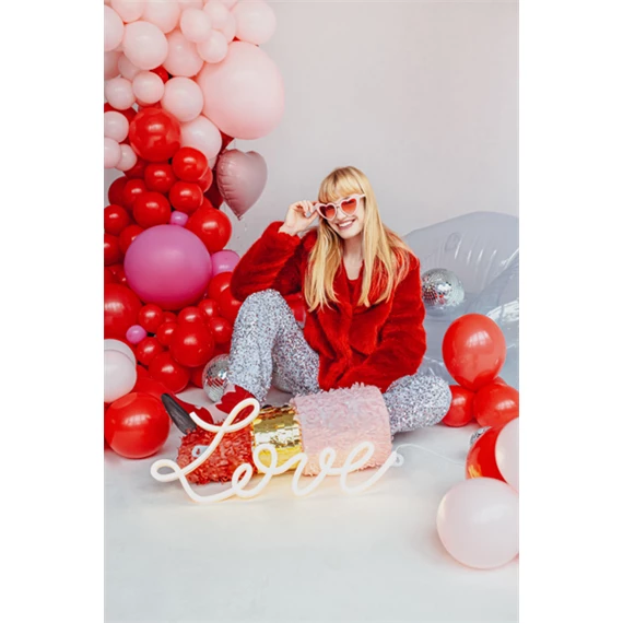 Pinata rúzs alakú 20x54x20 cm